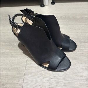 Vintage Camuto Heels